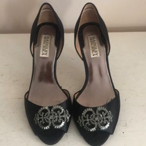 Badgley mischka black satin peep toe heels 7.5